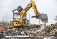 Crews demolish former Pizza Hut building in Willmar to make way for Slim Chickens restaurant coming in 2023