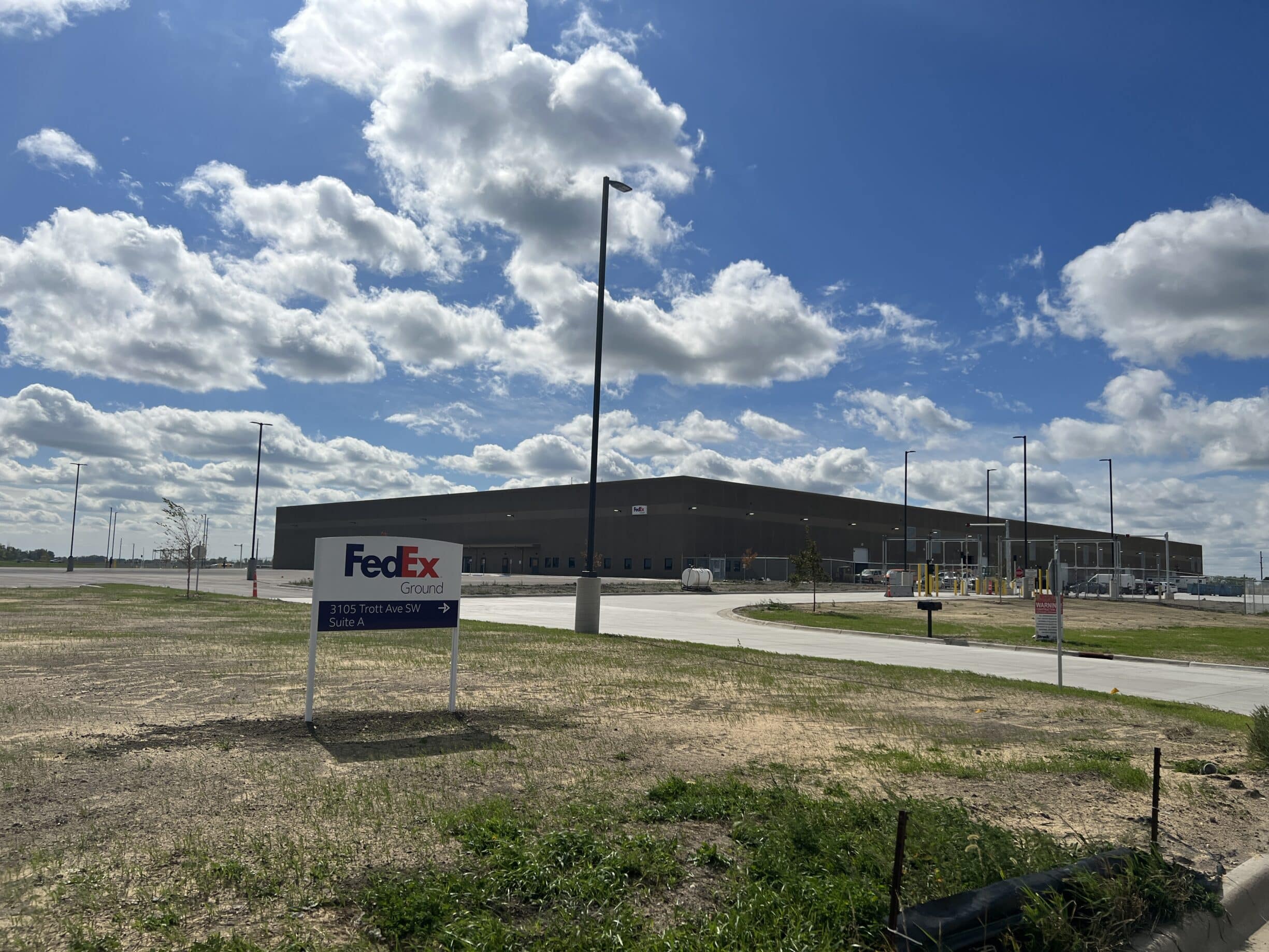 Fedex Distribution Center Bessemer Al 57 - 9tj4u4f